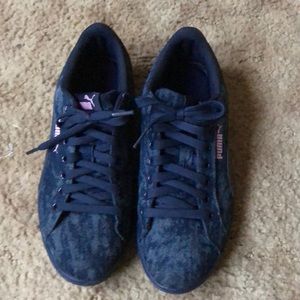 PUMA!!!!!!!!!Cute Sneakers  for sale!